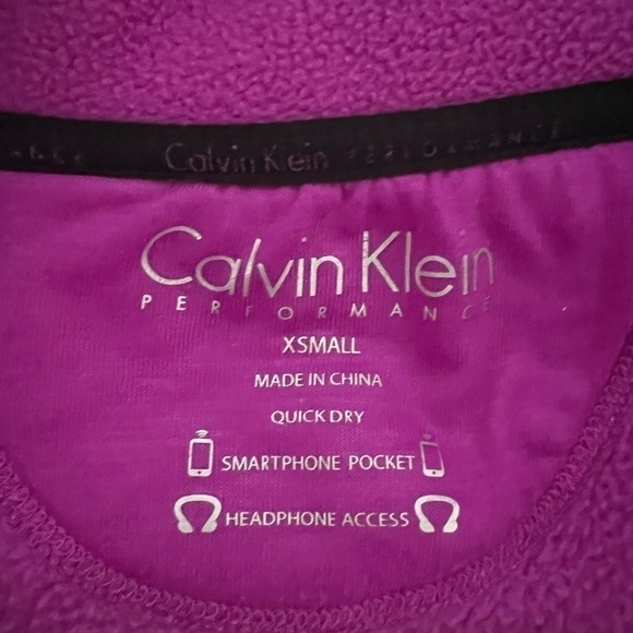 Calvin Klein sweatshirt, XS, worn once. - Picture 2 of 2